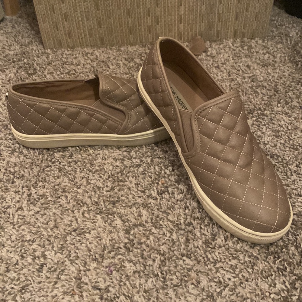Steve Madden Sneakers